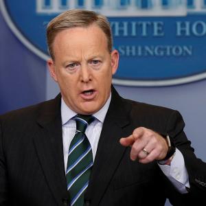 Spicer resigns as White House press secretary