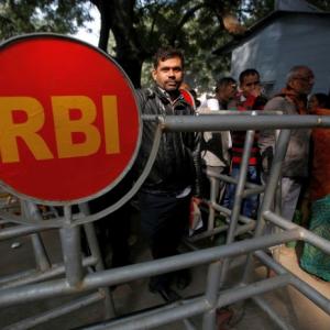 RBI won't answer why note exchange wasn't allowed till Mar 31