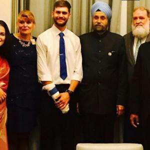 Indian-Americans honour man who tried to stop Kansas shooter