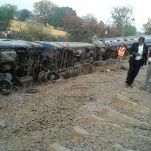 52 injured after Mahakaushal Express derails, railways order probe