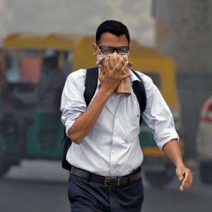 Delhi wakes up to dense smog, flights delayed; NGT slams govt
