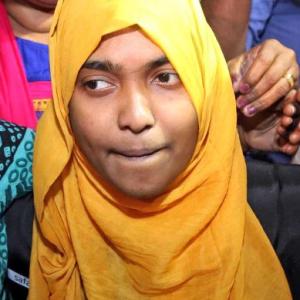 Love jihad case: Hadiya returns to college, will resume classes as Akhila