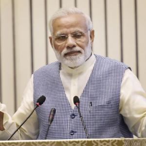 State of economy not as bad as critics present: Modi