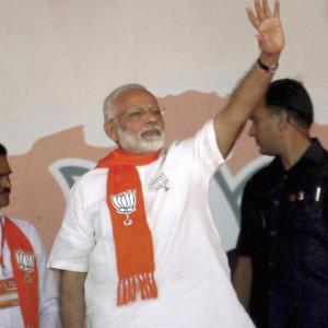 Modi: Guj poll, fight between 'Vikasvaad' and 'Vanshvaad'