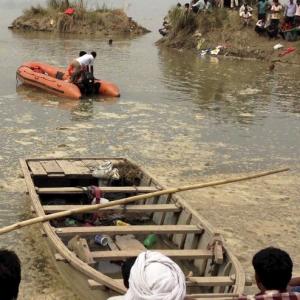 19 drown as boat capsizes in UP; CM announces Rs 2 lakh relief