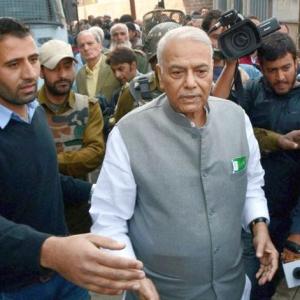 Why doesn't Sinha ask his son to quit the government?