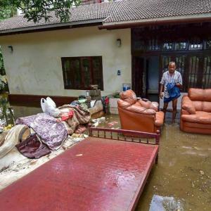 Over 50,000 volunteers chip in to help clean up flood-hit Kerala