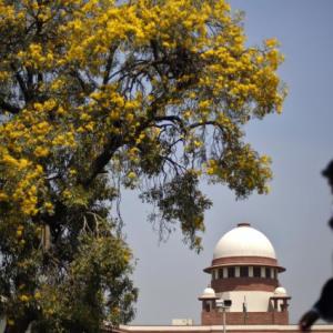 Panel report on Guj encounters should be given to parties: SC