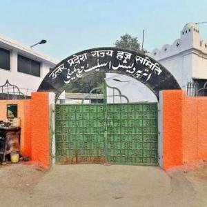 UP govt removes Haj committee secy after saffron paint row