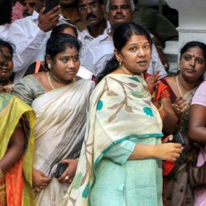 Leaders make beeline for ailing Karunanidhi's residence