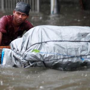 465 dead in 5 states due to rains, floods during monsoon