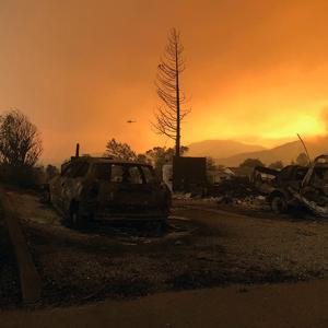 California blazin': 95,000 acres, 874 structures razed in deadly fires