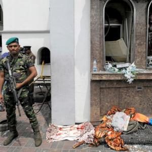 160 killed, over 450 hurt as 6 blasts rock Sri Lanka