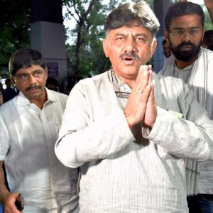 Cong leader Shivakumar appears before ED for 2nd day