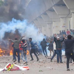 Violent protests against CAA in Delhi, 21 injured