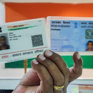 Link your PAN to Aadhar by December 31!