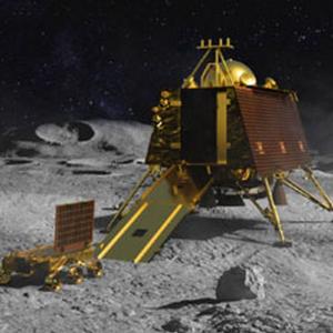 Vikram located on lunar surface, did not soft-land