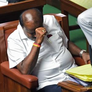 Trust vote: K'taka House adjourned, BJP MLAs stay put