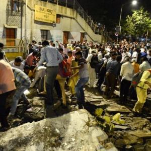 PM 'deeply anguished' by loss of lives in Mumbai bridge collapse