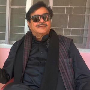 Shatrughan Sinha may contest LS poll on Congress ticket