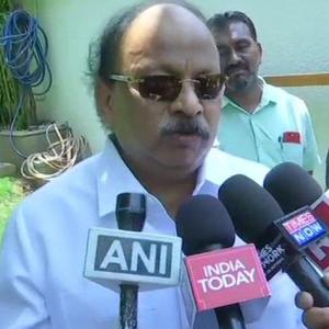 Karnataka: Suspended Cong MLA Roshan Baig resigns