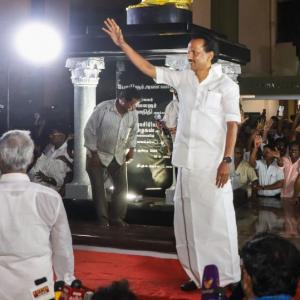 DMK wins big in LS polls; AIADMK manages to save govt