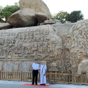 In veshti, PM strikes a chord with Xi at Mahabalipuram