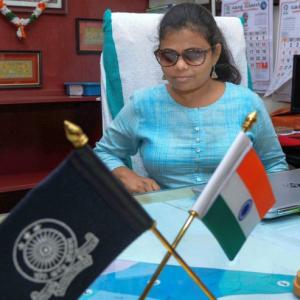 Meet India's 1st visually challenged woman IAS officer
