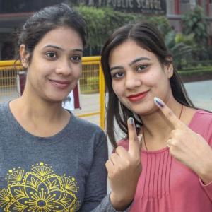 Maha registers over 60% voter turnout, Haryana 65%