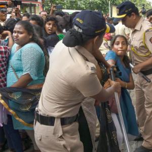 Students protest outside Bachchan's home; 22 detained