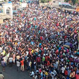 Why 1,000 migrants gathered in Mumbai today
