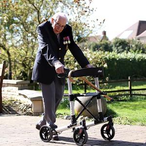 UK war veteran raises Â£13 mn with garden walk