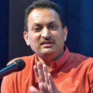 BJP issues notice to Hegde for remarks against Gandhi