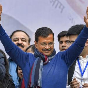 Kejriwal to take oath on Feb 16 along with his team