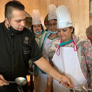 Gehlot camp MLAs doing yoga, learn cooking at hotel