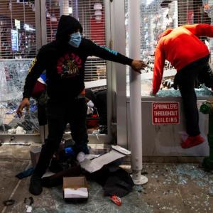 Curfew imposed in NYC as protesters loot stores