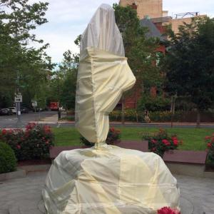 Gandhi's statue in US vandalised; envoy apologises