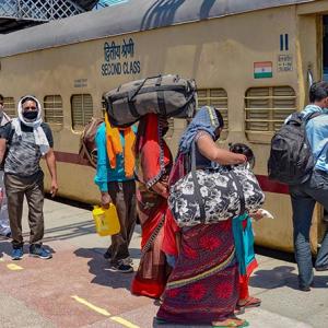 Centre-Bengal engage in fresh tussle over migrants