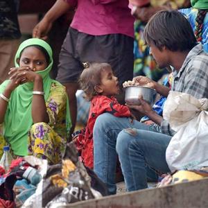 Provide food, shelter to migrant: MHA to states