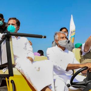 Rahul leads tractor rally in Punjab against farm laws