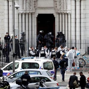 3 dead in knife attack near church in France's Nice