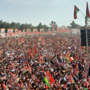 Omicron: HC urges EC to defer UP polls, ban rallies