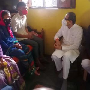 Maharashtra CM meets Bhandara fire victims' kin