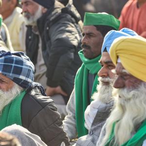 Staying agri laws not a solution: Farmer leaders