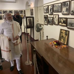 PIX: Modi visits Netaji's ancestral home in Kolkata