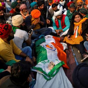 1 dead as farmers' R-Day tractor parade turns violent