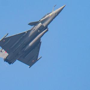 Rafale aircraft makes debut on R-Day flypast