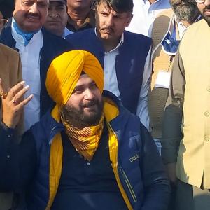 Sidhu sparks row by calling Pak PM 'elder brother'