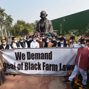 Parl repeals farm laws without debate, Oppn protests