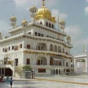 Akal Takht says missionaries forcibly converting Sikhs